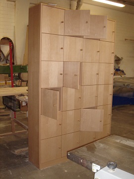 Adventsschrank 24 Tueren