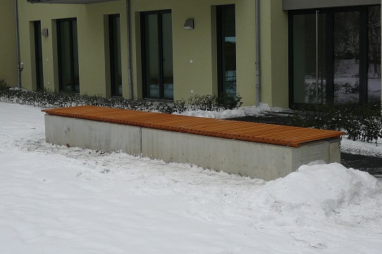 Sitzbankauflage aus Laerchenholz (Aussenbereich)