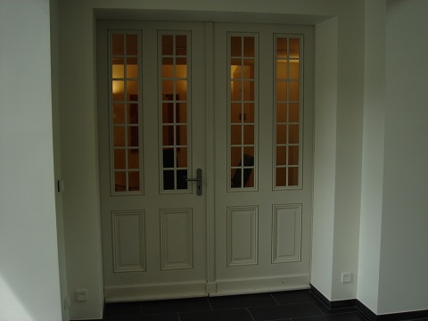 zweiflueglige Rahmenfuellungstuer