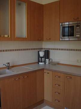 Einbaukueche mit Haengeschraenken