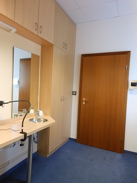 Optiker RAMIN Pruefraum 3 Detail