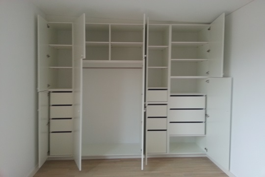 weisser Einbauschrank 2
