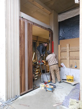 Eingangsportal Montage